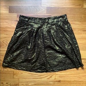 GAP metallic gold scalloped skirt